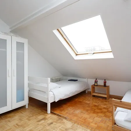 Mesnil Parc Des Expos F1 *